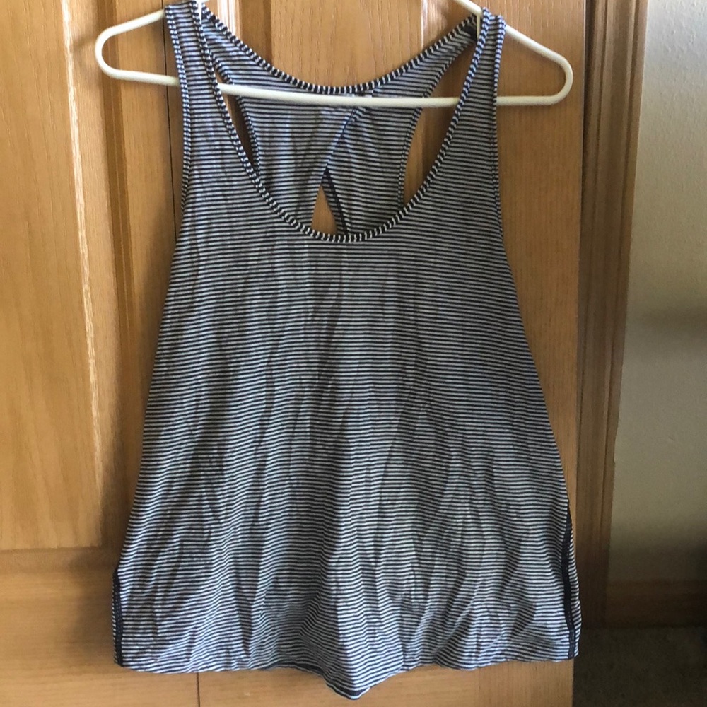 Lululemon tank